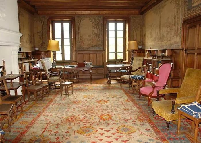 Chateau Du Donjon