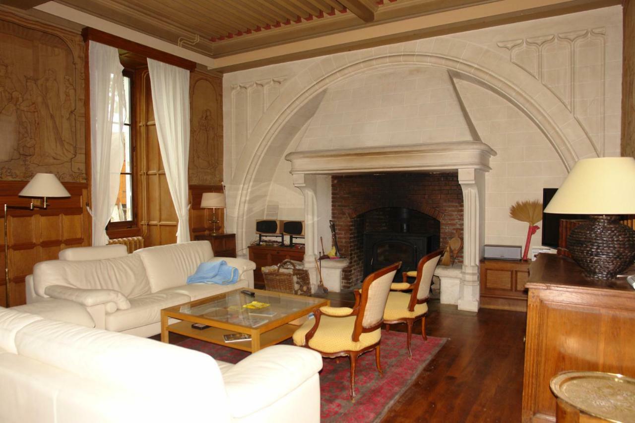 Chateau Du Donjon Guest house